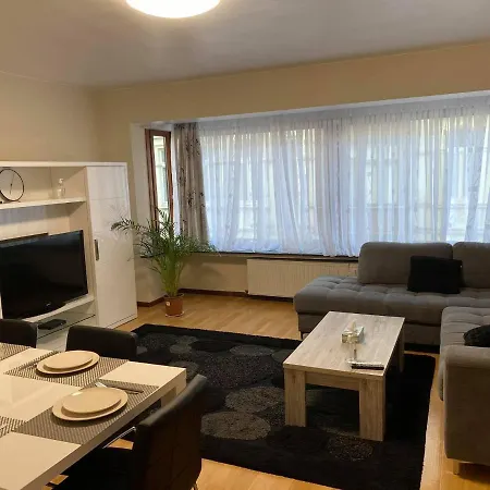 Haik's Palace アパート *